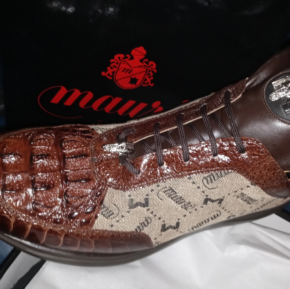 Muari Sneakers